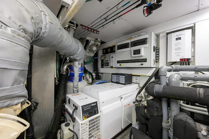 Catch The Wave Yacht Photos Pics 