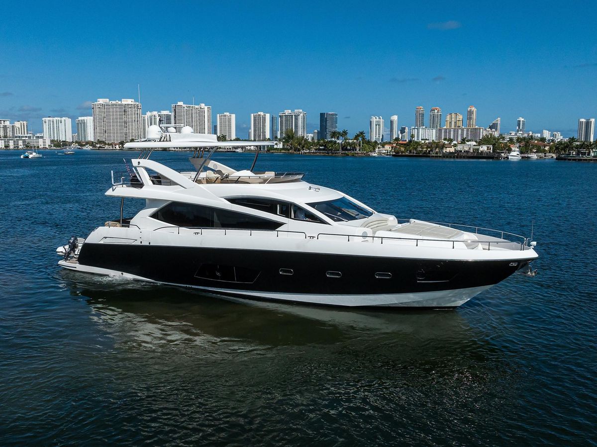 2014 Sunseeker 73 