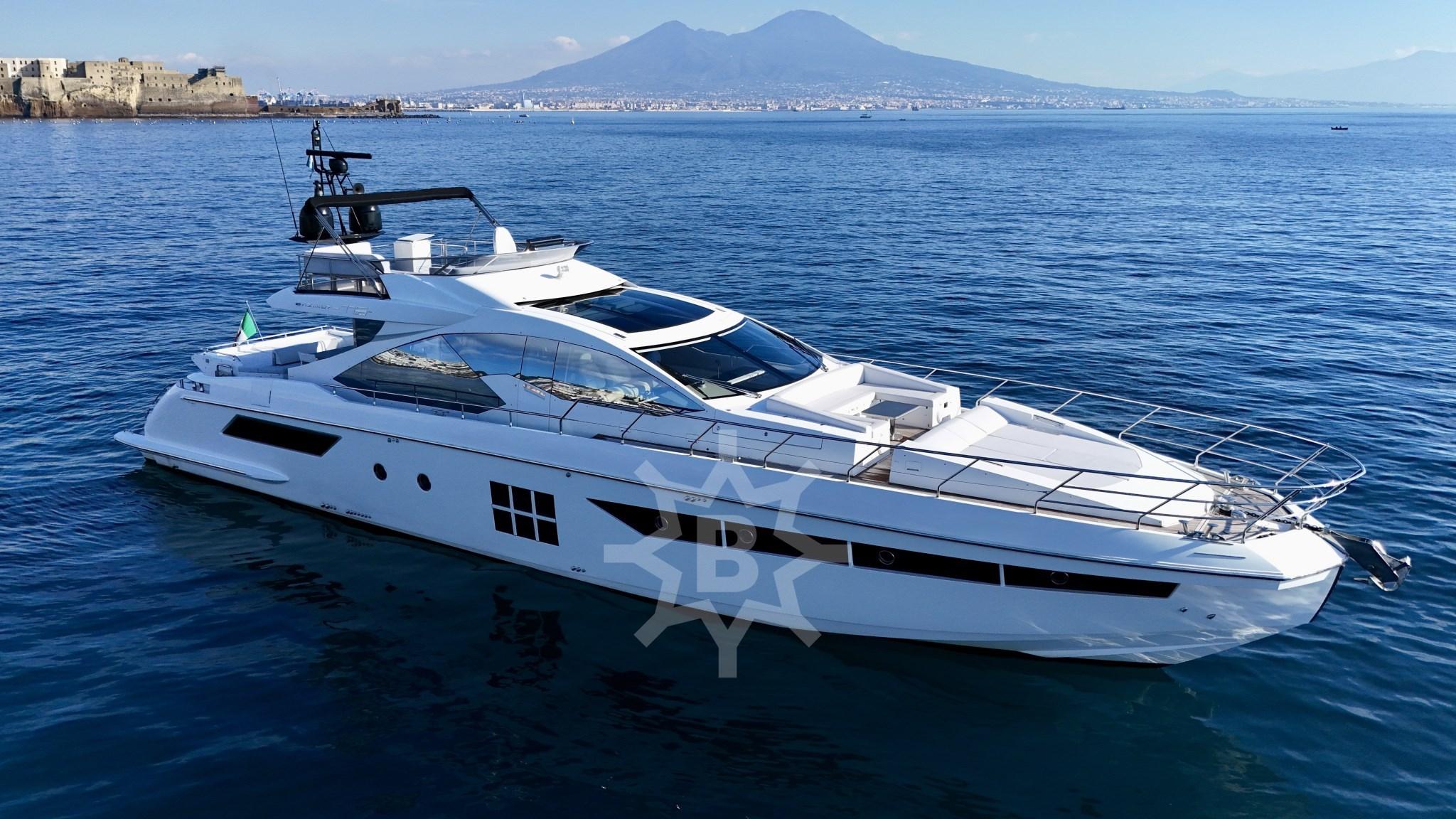 Azimut 77S