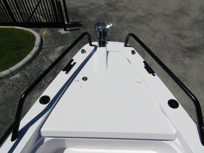 Empoleon Yacht Photos Pics Bow of 2025 Axopar 37XC CROSS CABIN BRABUS Trim, featuring sleek design and sturdy rails.