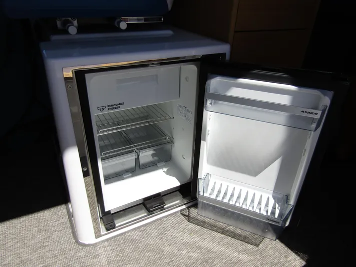 Empoleon Yacht Photos Pics 