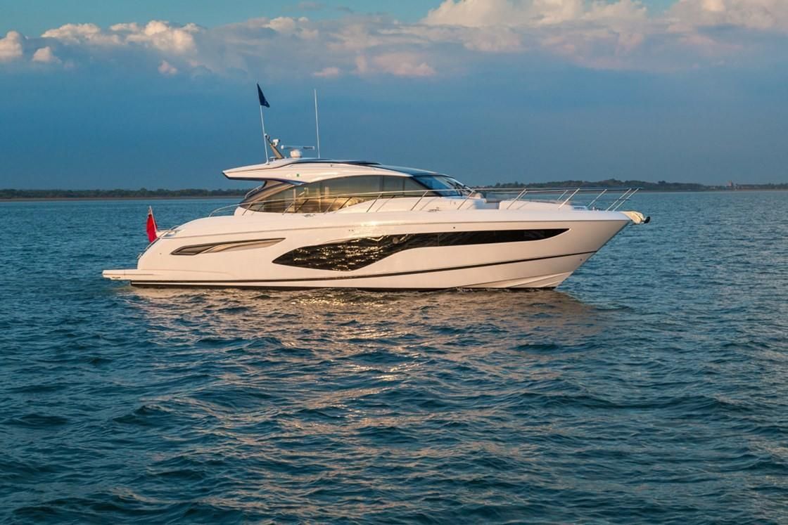 2019 Princess 62 