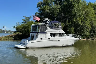 Silverton 442 Cockpit Motor Yacht