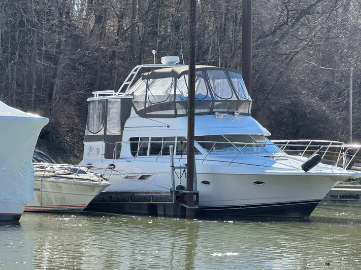 Bottoms Up Yacht Photos Pics 