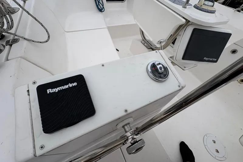 Tru Blu Yacht Photos Pics Cockpit of 2010 Hunter 39 sailboat featuring Raymarine navigation equipment.