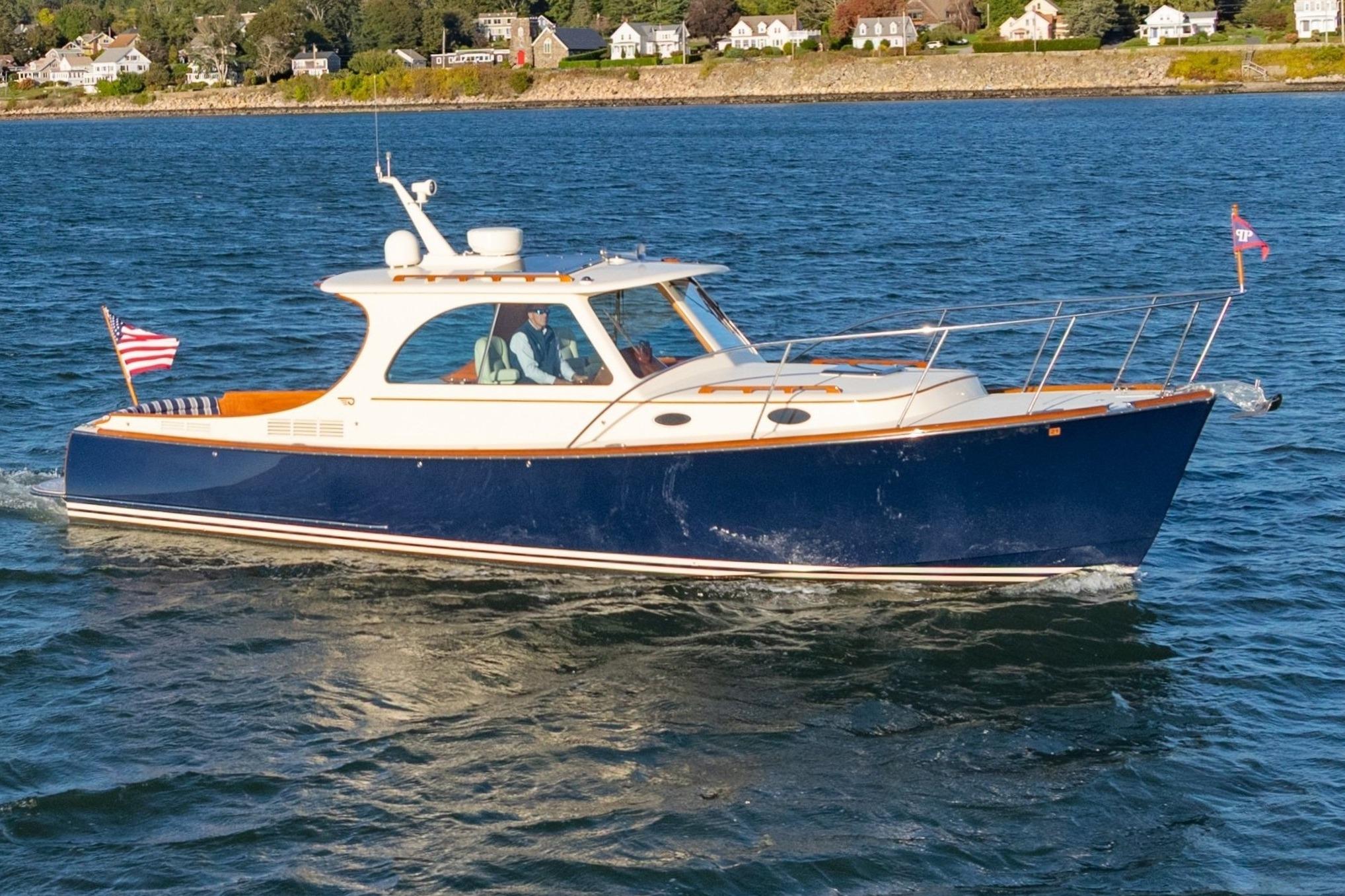 Hinckley Picnic Boat 37 MKIII