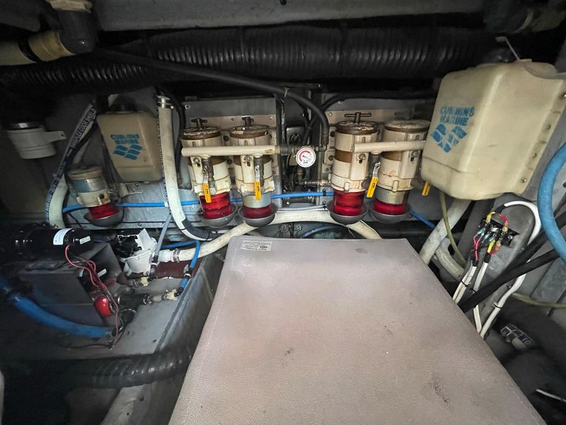 1994 Sea Ray 440 Sundancer