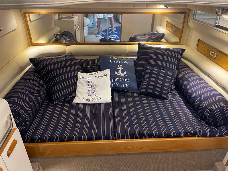 1994 Sea Ray 440 Sundancer