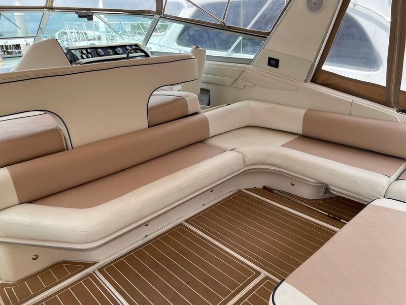 1994 Sea Ray 440 Sundancer
