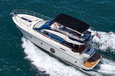 Yacht