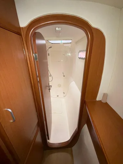 Aozora II Yacht Photos Pics 