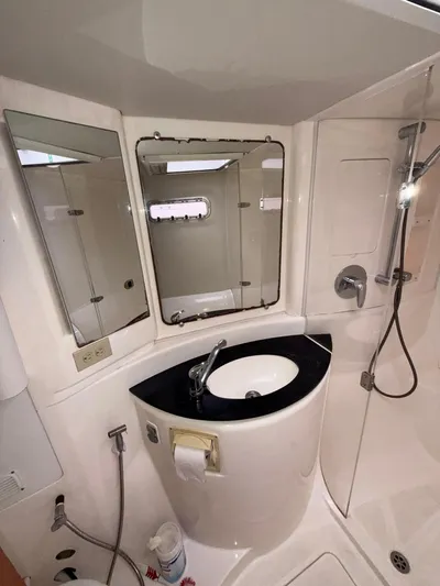 Aozora II Yacht Photos Pics 