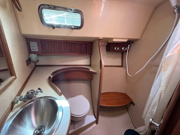 Nikki Yacht Photos Pics 