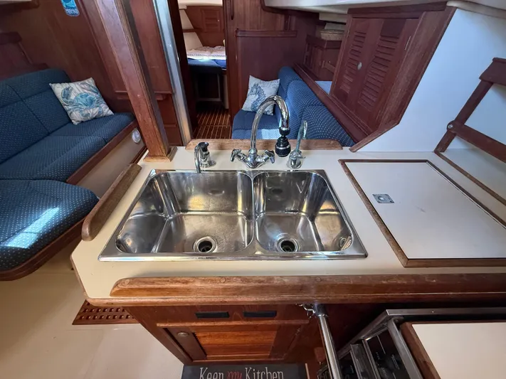 Nikki Yacht Photos Pics 