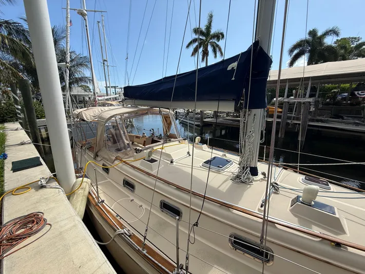 Nikki Yacht Photos Pics 