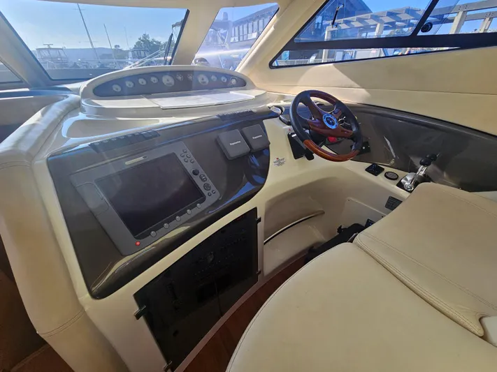 Giddy Up Yacht Photos Pics 