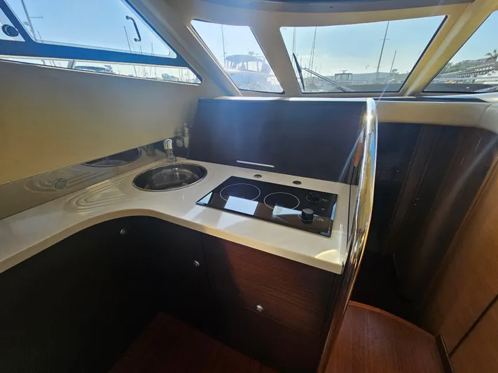 Giddy Up Yacht Photos Pics 