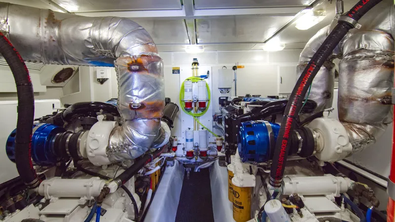 Yolo Yacht Photos Pics 