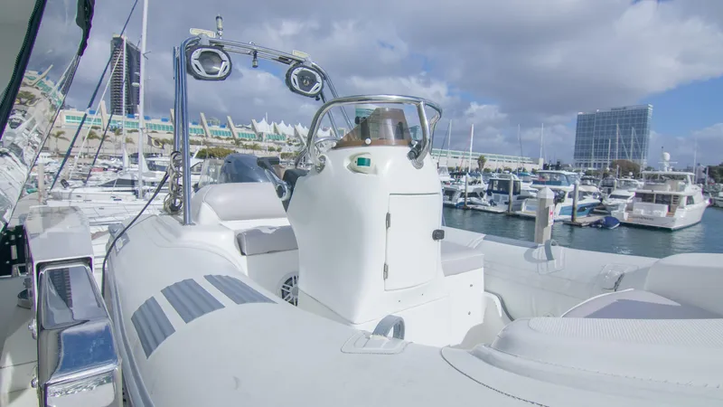 Yolo Yacht Photos Pics 