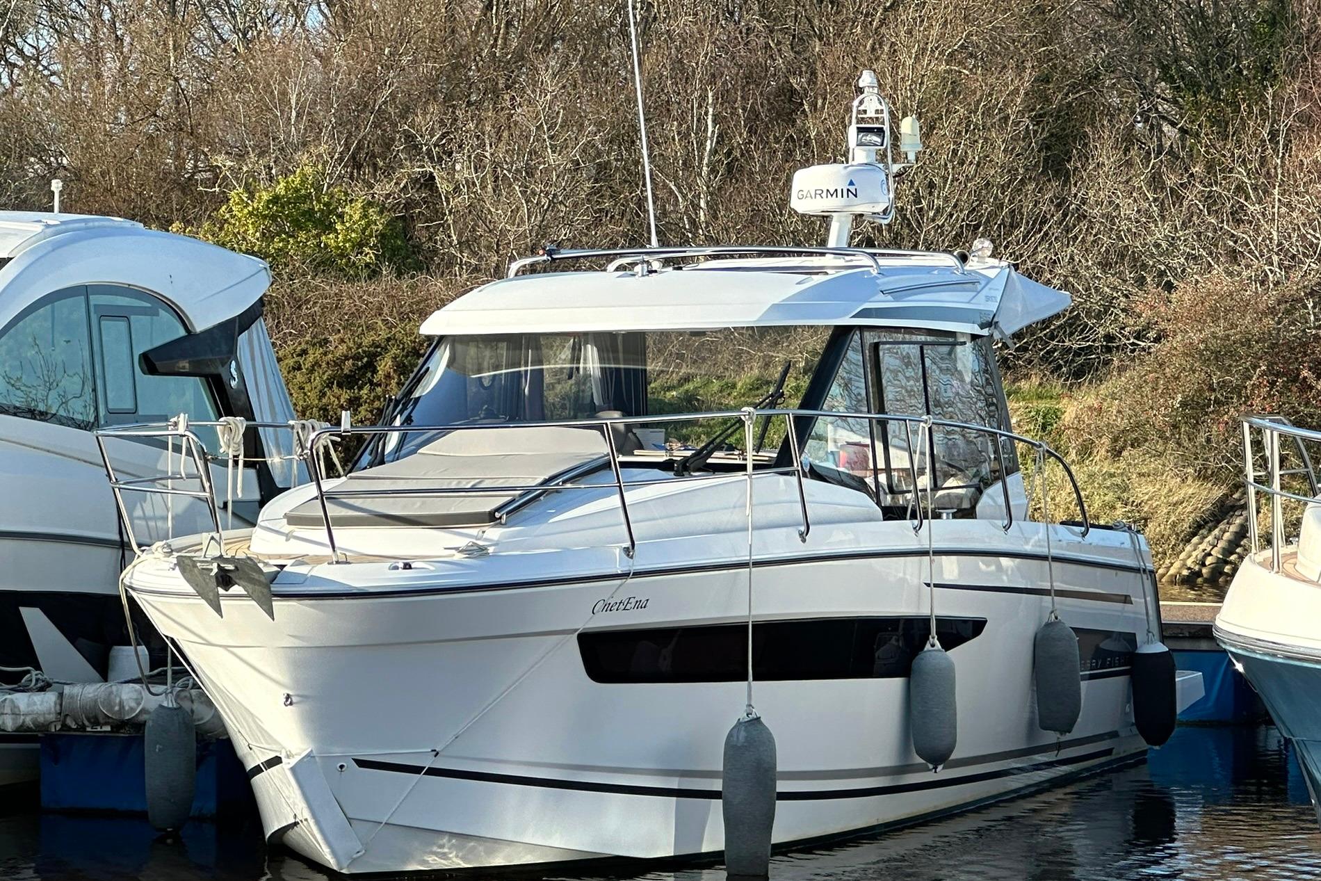 2022 Jeanneau Merry Fisher 895 Offshore