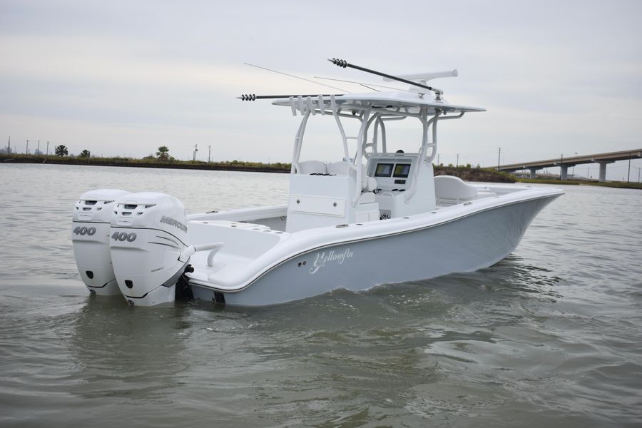 2021 Yellowfin 29 Center Console