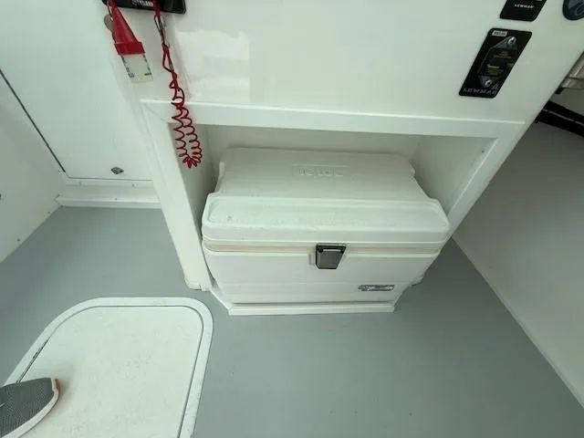 Grindavik Yacht Photos Pics 