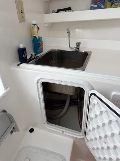 Grindavik Yacht Photos Pics 