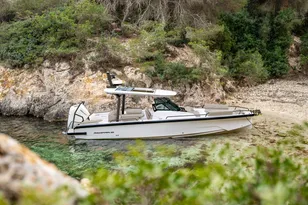 2025 Axopar 29 Sun Top