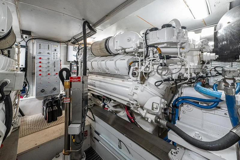 Legal Holiday Yacht Photos Pics 