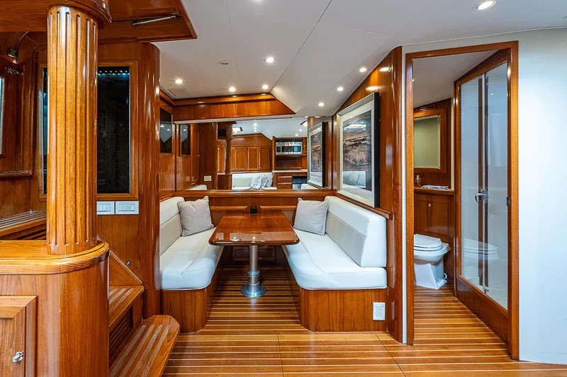 Legal Holiday Yacht Photos Pics Donzi 58 Legal Holiday - Interior Cabin