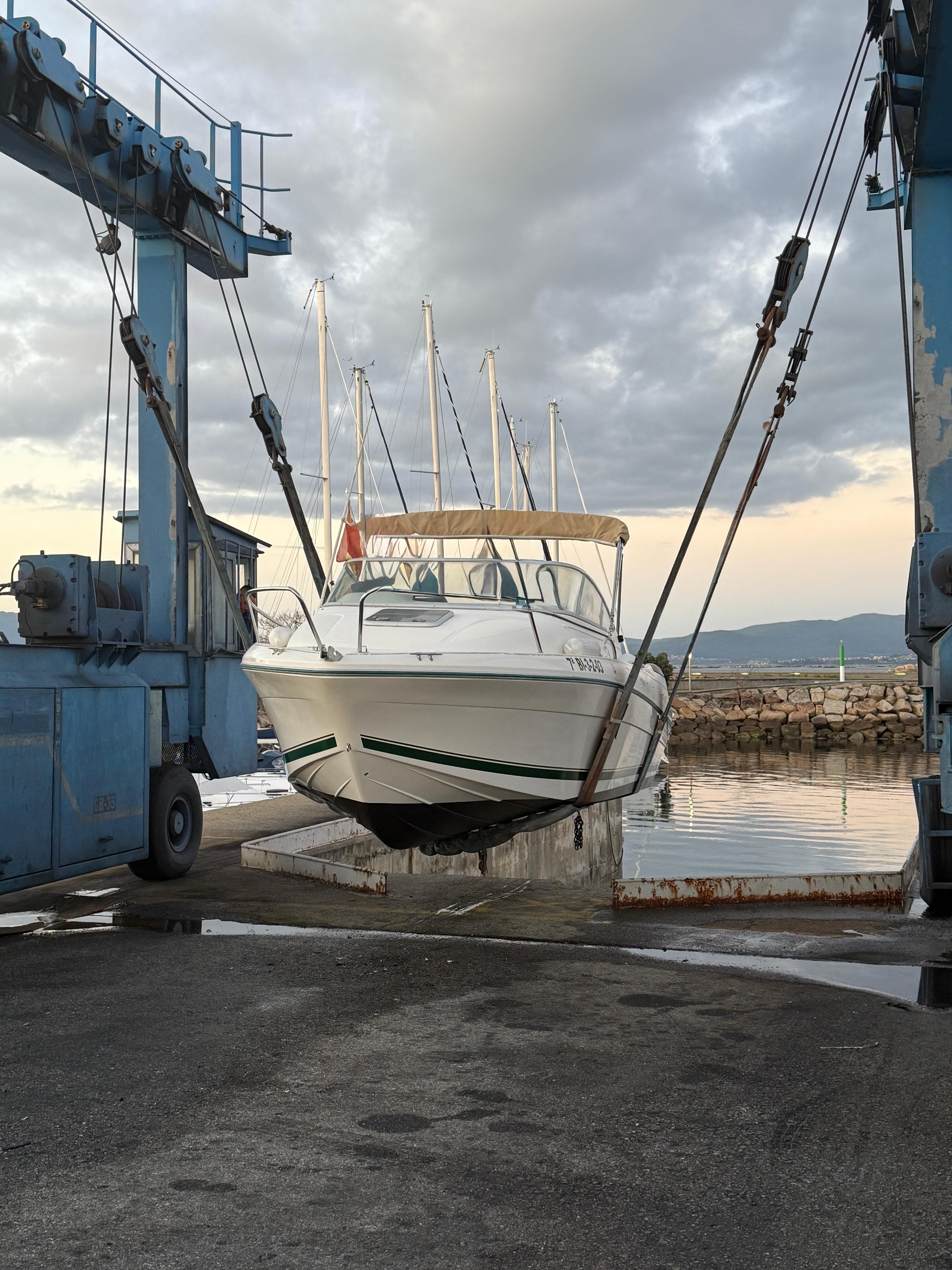 2003 Jeanneau Leader 605