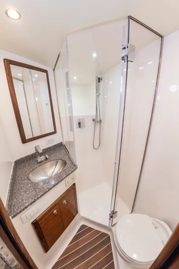 Big Hunter Yacht Photos Pics Luxurious bathroom in the 2024 Albemarle Spencer Edition yacht.