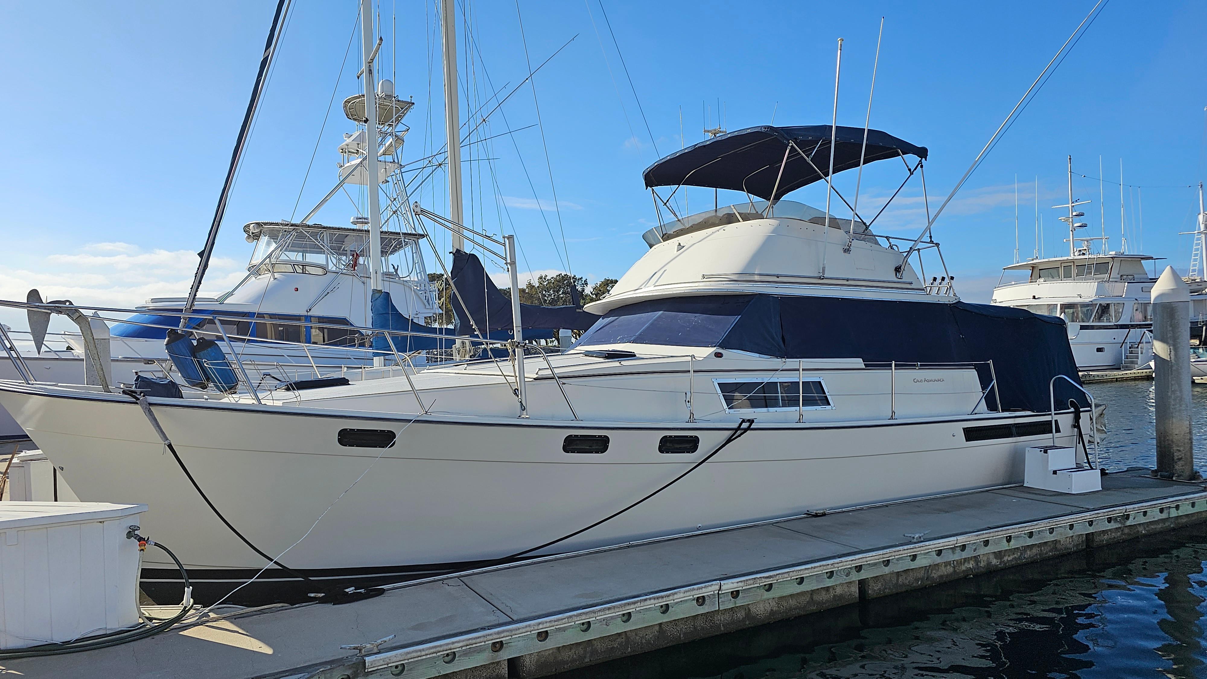 1983 Bayliner 3870 Flybridge for sale - YachtWorld