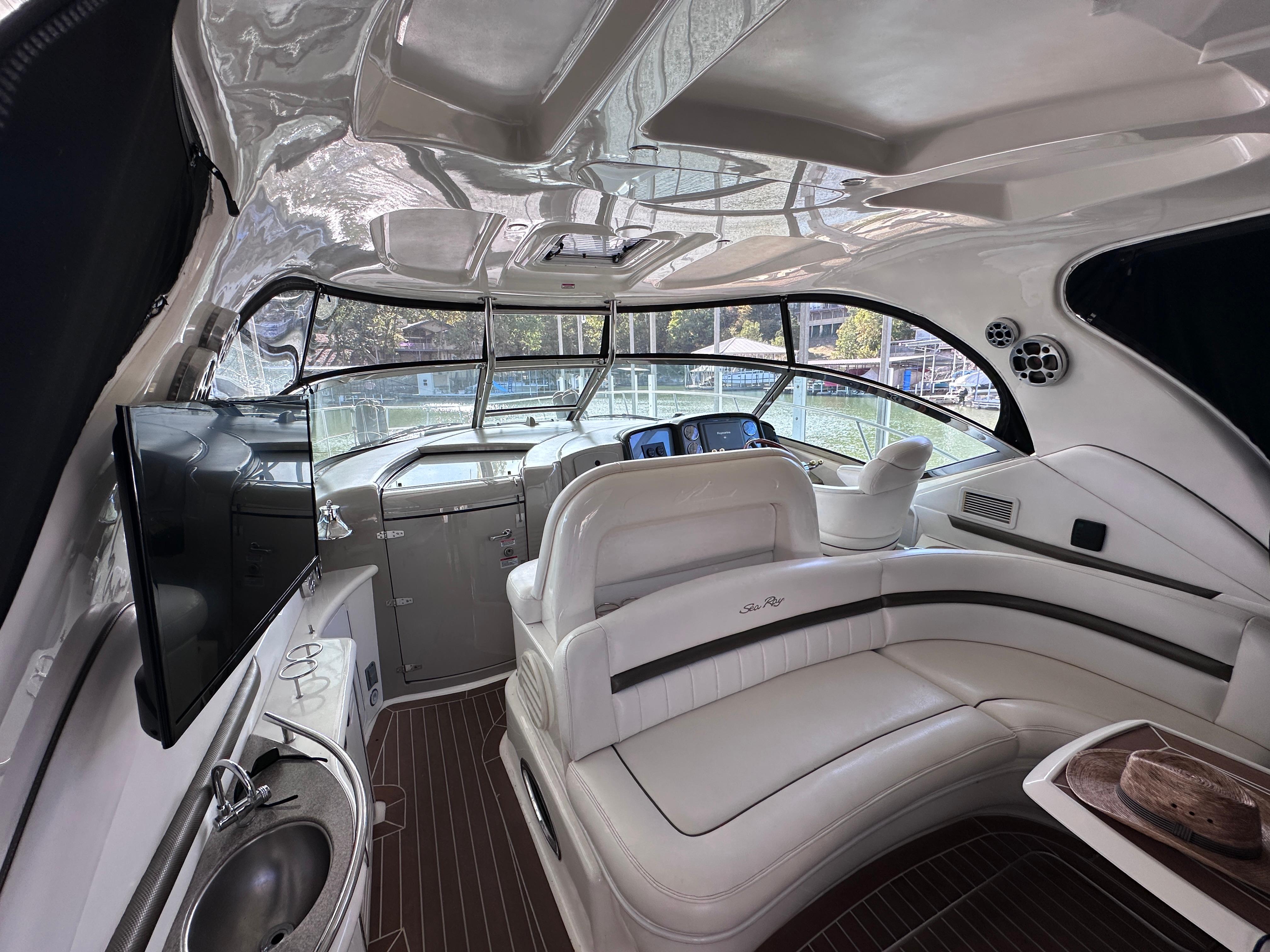 2007 Sea Ray 44 Sundancer Express Cruiser for sale - YachtWorld