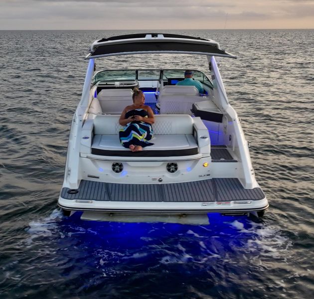 2020 Sea Ray 310 SLX