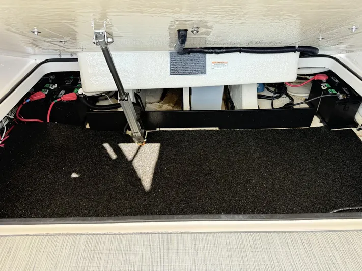  Yacht Photos Pics 2019 Regal 29 OBX boat storage compartment with hydraulic lift and wiring.