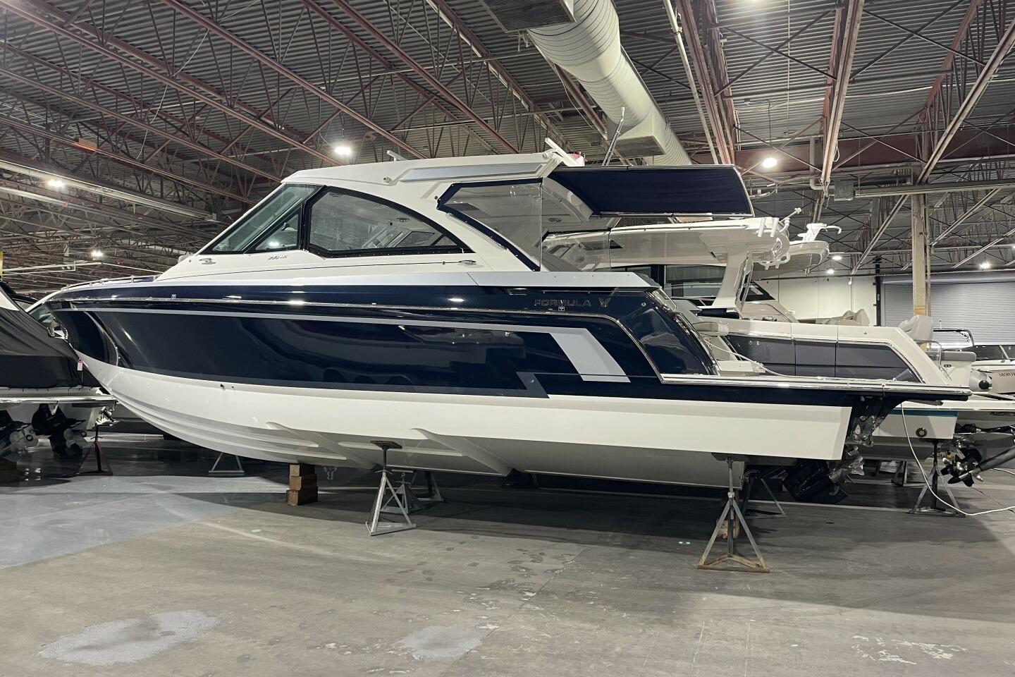 Formula 380 Super Sport Crossover I/O