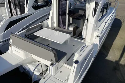 2023 Beneteau Antares 8