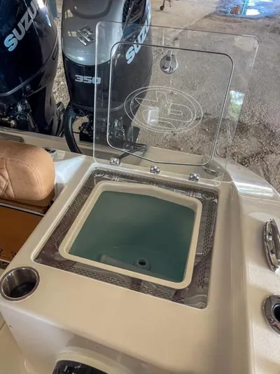  Yacht Photos Pics 2025 Sea Pro 322 Offshore boat with open livewell and twin Suzuki 350 outboard engines.