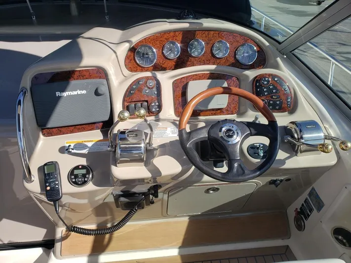 Wade-a-minute Yacht Photos Pics 