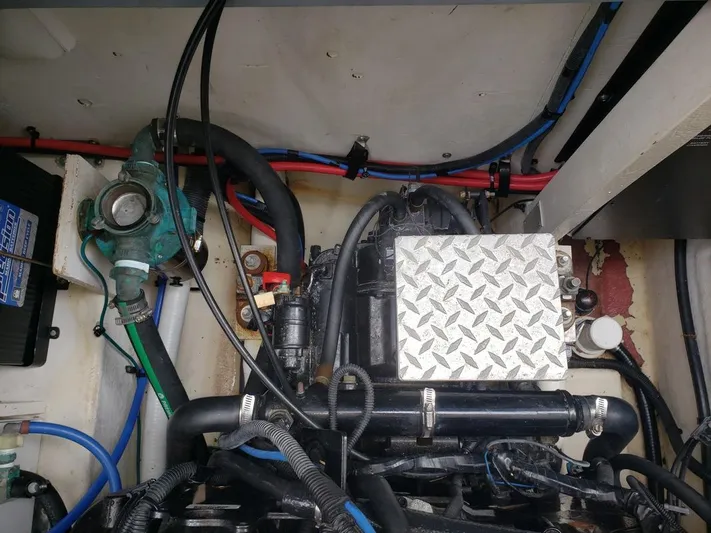 Wade-a-minute Yacht Photos Pics 