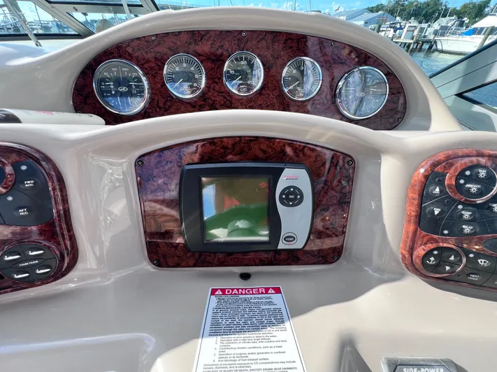 Wade-a-minute Yacht Photos Pics 