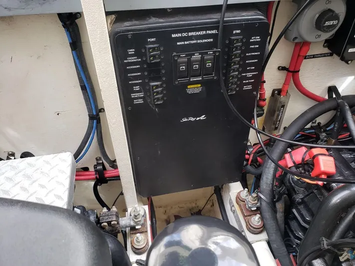 Wade-a-minute Yacht Photos Pics 