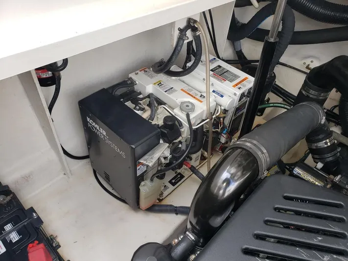 Wade-a-minute Yacht Photos Pics 