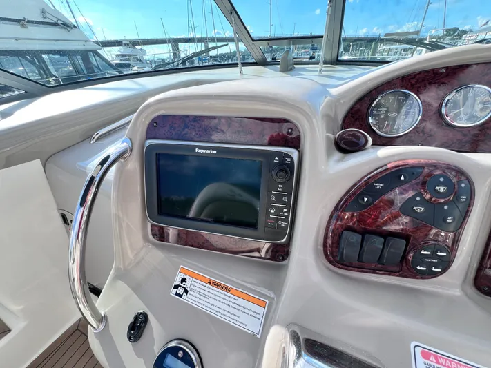 Wade-a-minute Yacht Photos Pics 