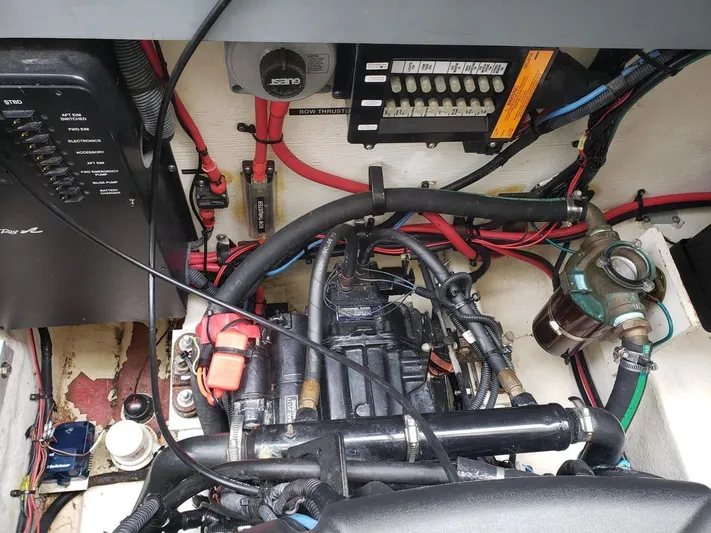 Wade-a-minute Yacht Photos Pics 