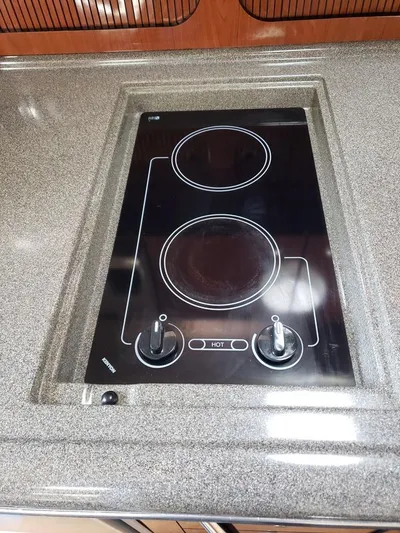 Wade-a-minute Yacht Photos Pics 