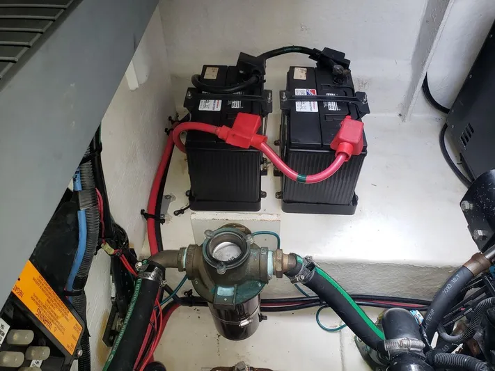 Wade-a-minute Yacht Photos Pics 