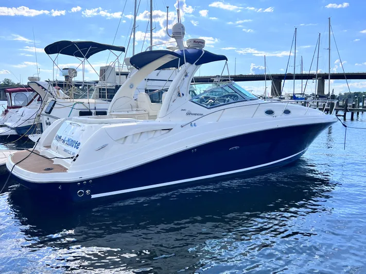 Wade-a-minute Yacht Photos Pics 