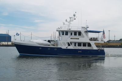 Real Ships Expedition Yacht